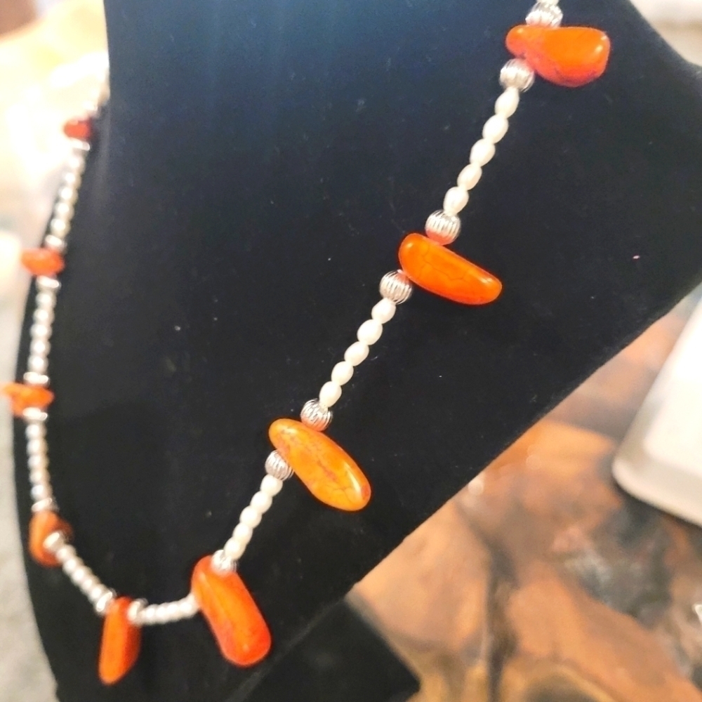 𝅺coral and pearl 18" necklace
